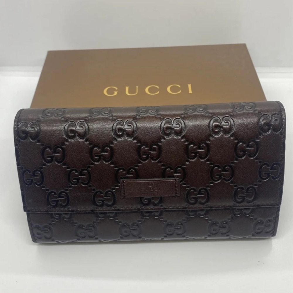 Trifold Gucci GG leather wallet